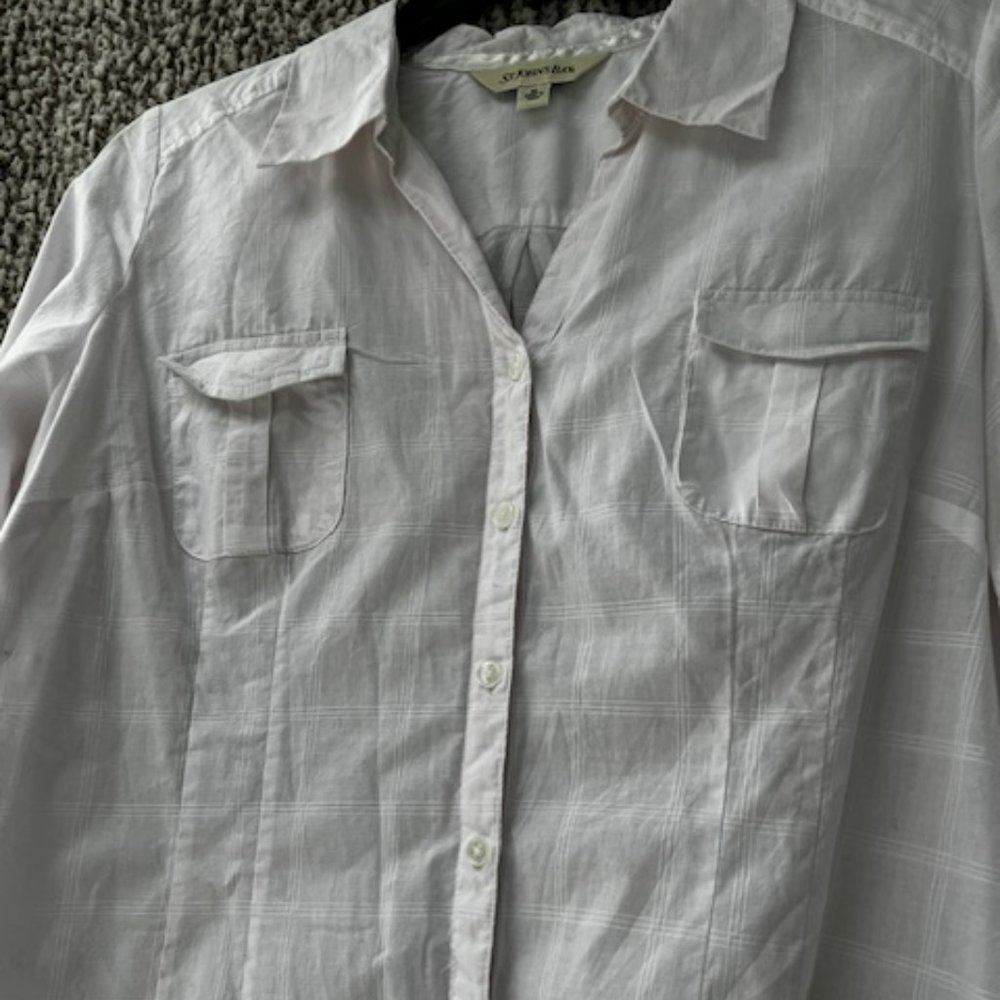 ST. JOHN'S BAY White Plaid Patterned Button Front Shirt
